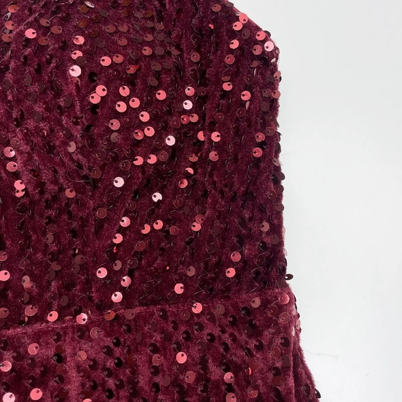 Giffniseti Keyhole Neck Mermaid Hem Sequins Maxi Formal Evening Gown, Maroon - Picture 3 of 4